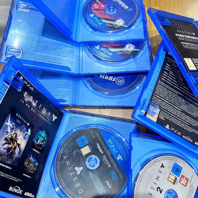 lote juegos ps4, Game Boy SP y juego máster system