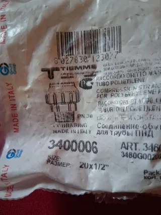 Racor recto macho latón tubería compresión 20x1/2