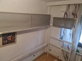 Litera de IKEA con escritorio