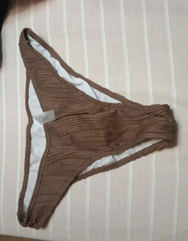 Vikini marrón chocolate