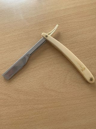 Sillón Barbería,navajas antiguas, maquina coser