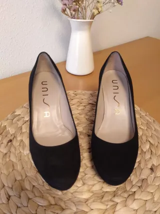 Zapatos de fiesta UNISA negros
