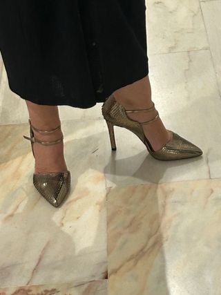 Zapatos tacón HOSS INTROPÍA dorados a estrenar! 38