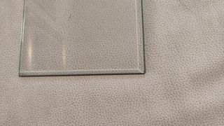 Mensole in vetro con angoli molati