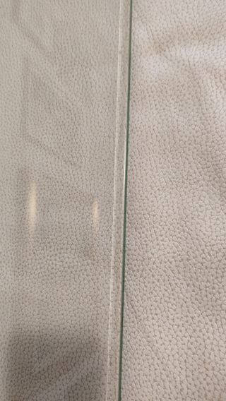 Mensole in vetro con angoli molati