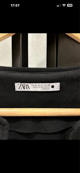 Cazadora Zara con flecos y pedrería