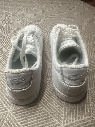 Zapatillas Lacoste Blancas Talla 37.