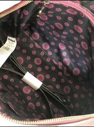 Bolso Desigual brillante rojo y marrón