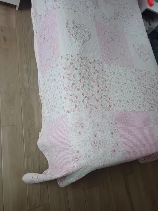 2 Colchas infantiles ositos y corazones.