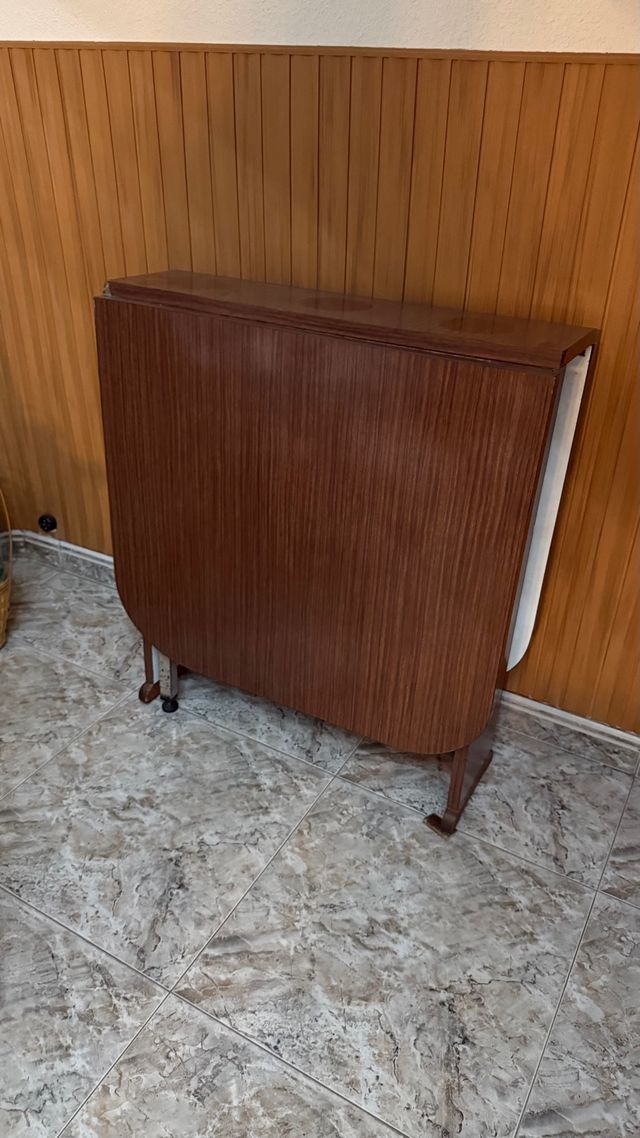 Mesa plegable de madera