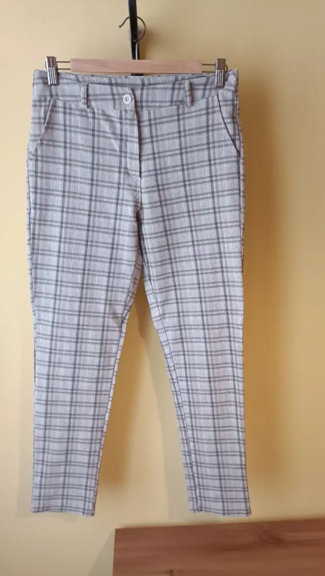 Pantalón cuadros elástico marrón y gris