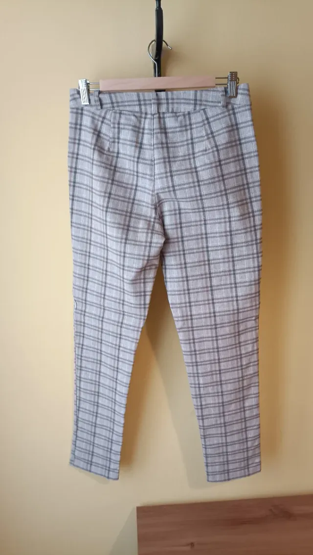 Pantalón cuadros elástico marrón y gris