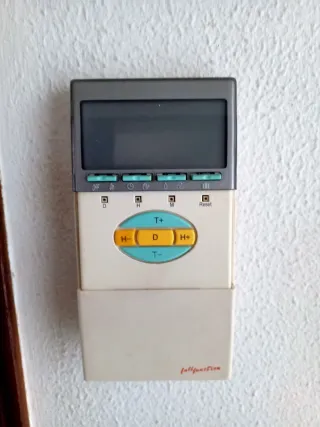 Caldera mural de gas Tesolin.