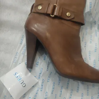 Botas Guess originales marrones en caja