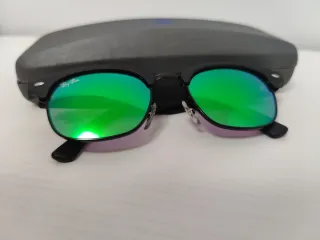 Gafas de sol Ray Ban Junior negras y verdes