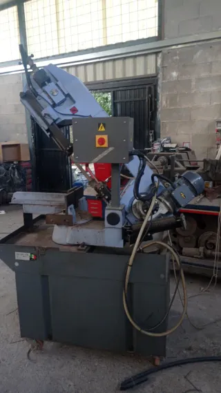 Sierra de cinta industrial