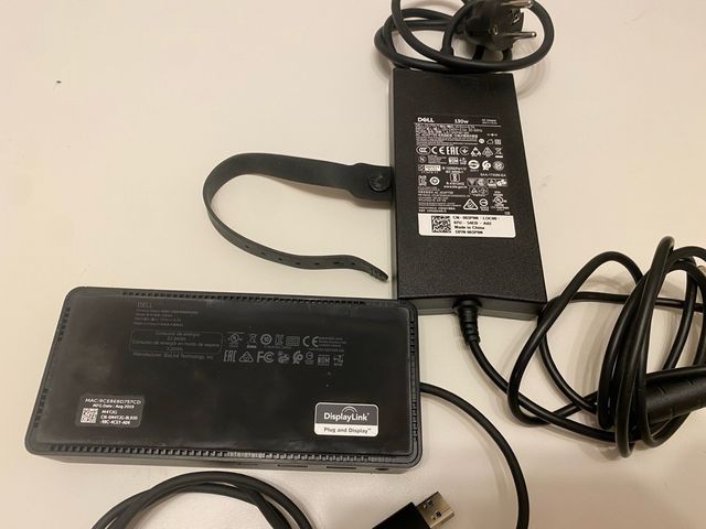 Estación de Acoplamiento (Docking Station Dell)