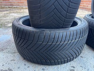 Neumáticos 255 35 20