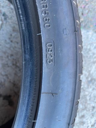 Neumáticos 255 35 20