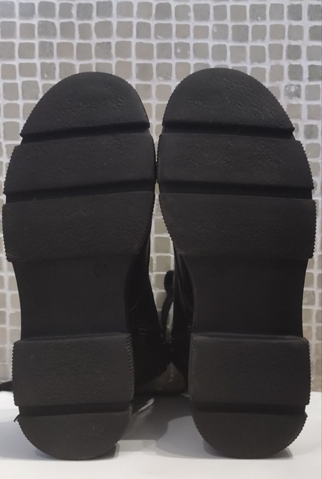 Botas negras talla 36