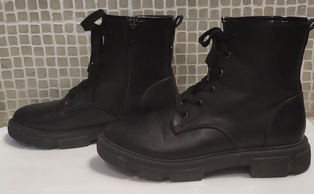 Botas negras talla 36