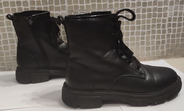 Botas negras talla 36
