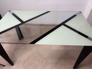 Mesa de comedor cristal moderna
