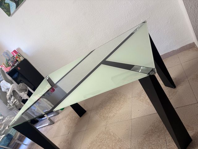 Mesa de comedor cristal moderna