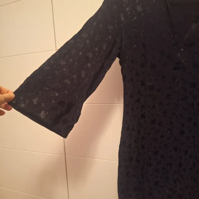 Vestido negro Zara estampado