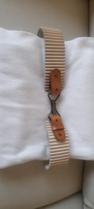 Cinturón de señora caucho beige