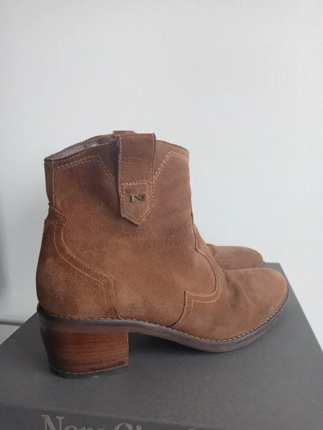 Botas Nero Giardini ante camel talla 38
