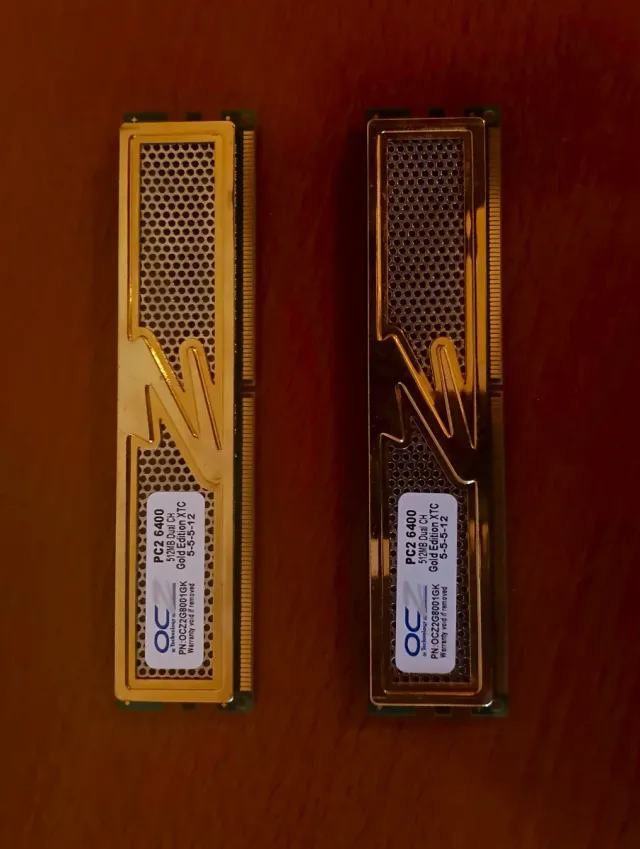 Módulos RAM OCZ PC2 6400 Gold Edition XTC