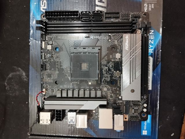 ASROCK B550M ITX