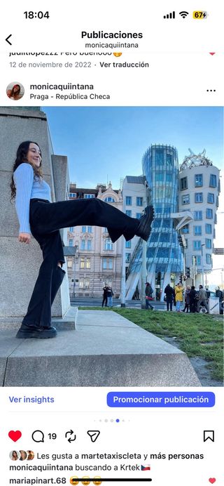 Pantalones vaqueros negros anchos