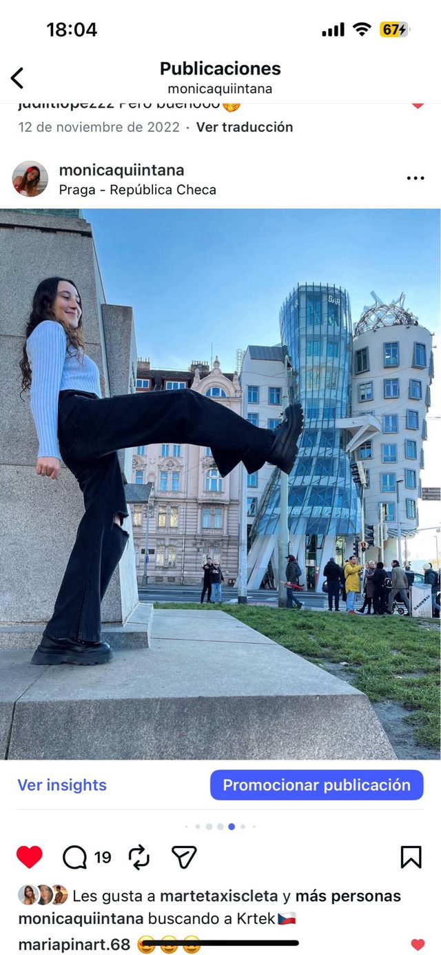 Pantalones vaqueros negros anchos