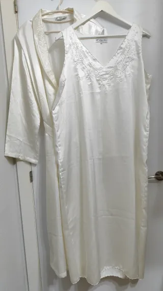 Camisón, bata, Elegante y clásico. Calidad. 90's