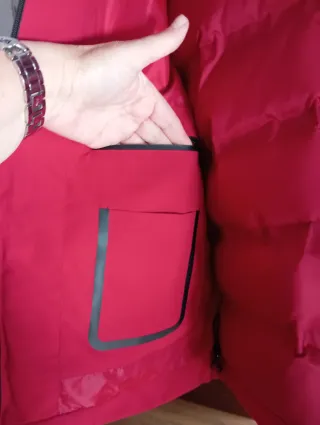 Abrigo rojo Alexander talla L