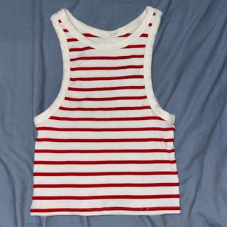 Top a righe bianche e rosse