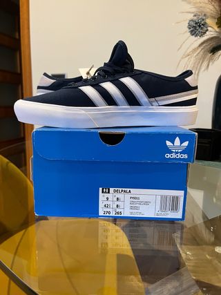 Zapatillas Adidas Delpala Azul Marino Talla 42.5