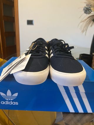 Zapatillas Adidas Delpala Azul Marino Talla 42.5