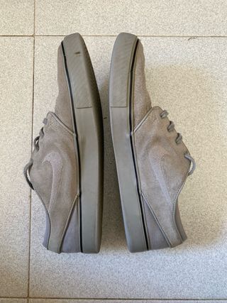 Tenis Nike Janoski Grises Talla 43