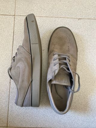 Tenis Nike Janoski Grises Talla 43