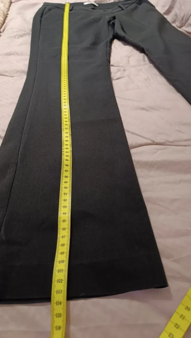 Pantaloni neri gamba dritta