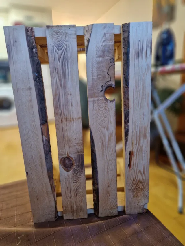 Caja de madera rústica