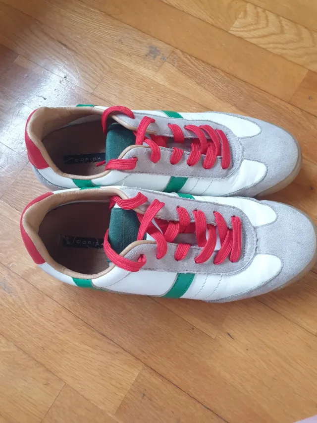 Deportivos CORINA Talla 37