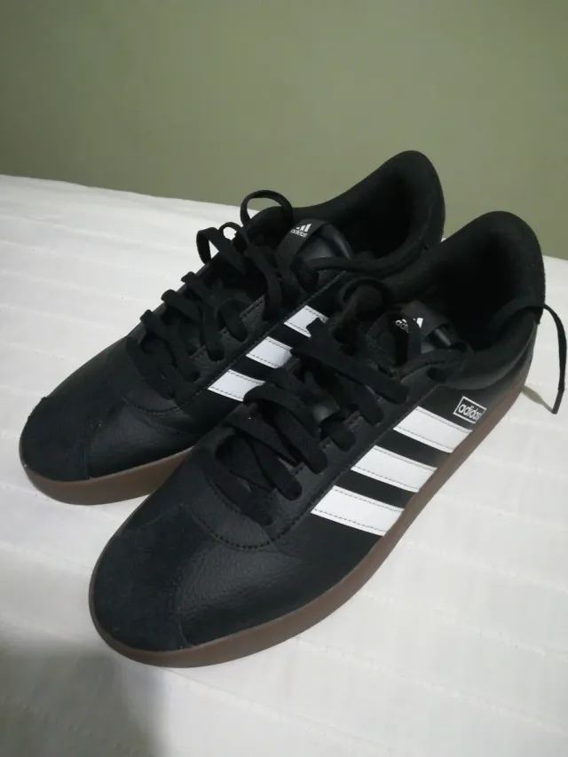 Zapatillas Adidas Negras Suela Marrón