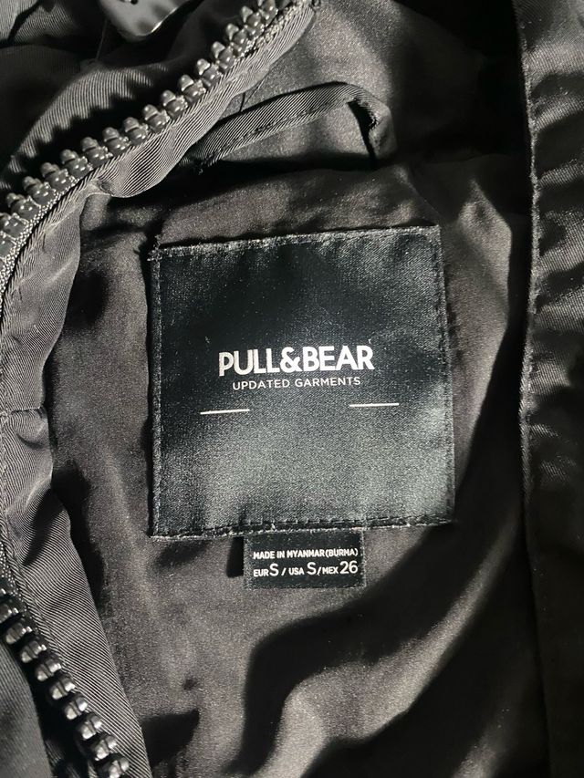Abrigo acolchado Pull & Bear negro