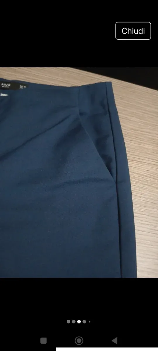 Pantaloni a sigaretta con spacchetti