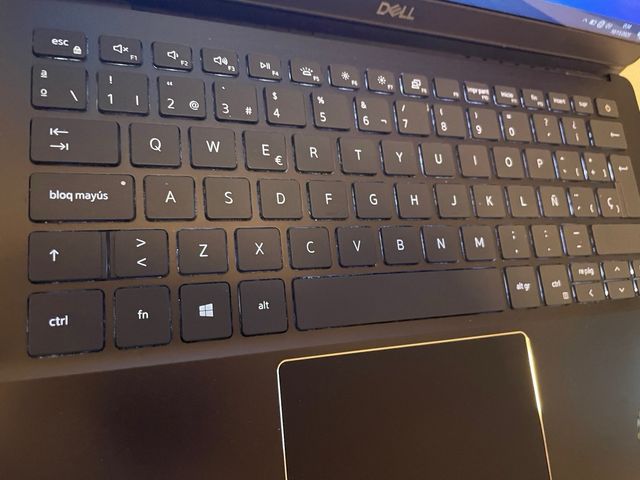 Portátil Dell i5 10ª Gen 8GB RAM 256GB SSD