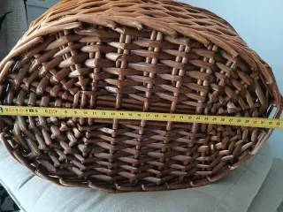 Cesta de mimbre con forro de tela